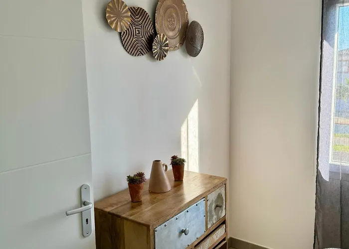 Maison Du Cos, Neuve Avec 3 Et Un Garage דירה *