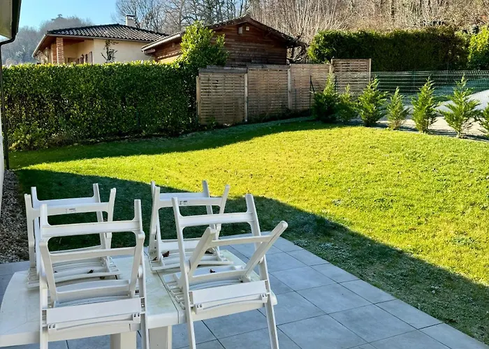 Maison Du Cos, Neuve Avec 3 Et Un Garage דירה Lamothe-Capdeville